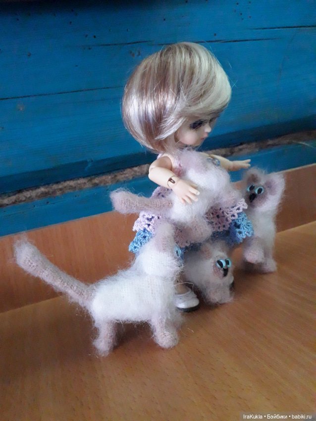 Семейка кошачьих — Вязаные игрушки и амигуруми: крючком