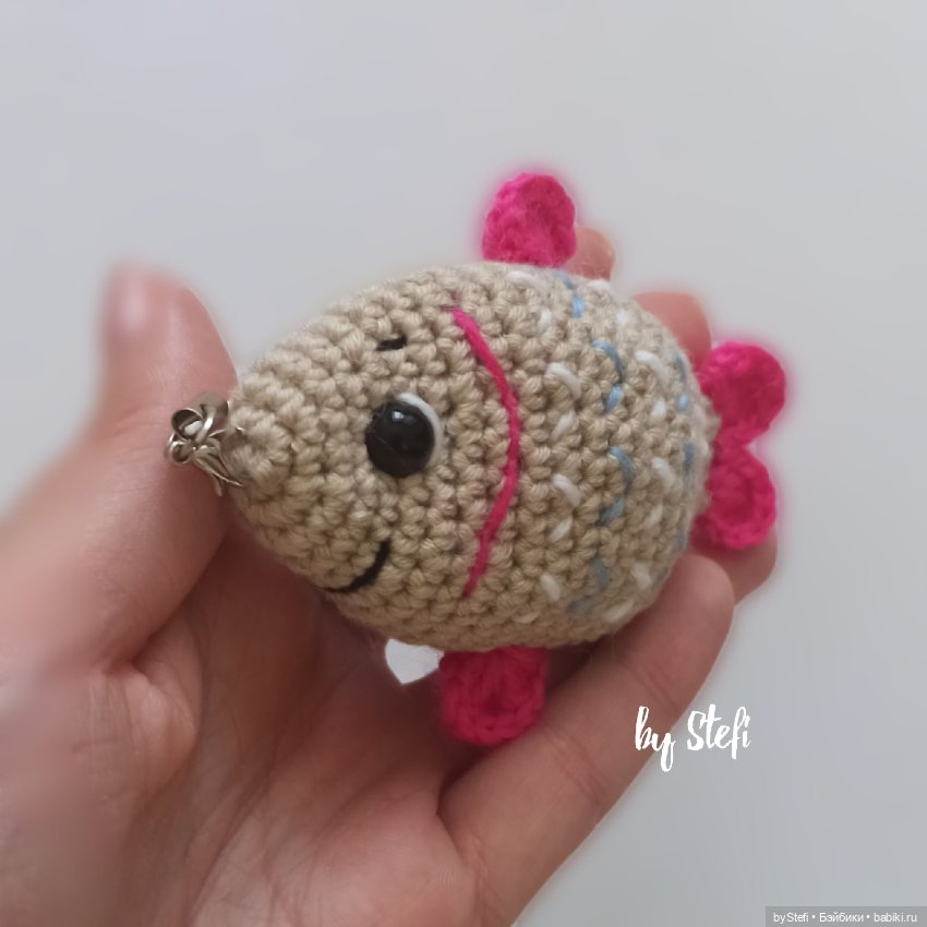 Рыбка-брелок (без пришивных деталей) (фото 2)
