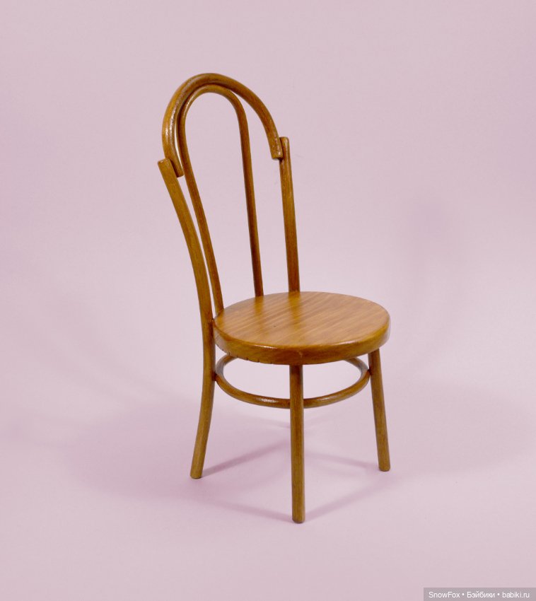 Стульчик для больших девочек (фото 3)