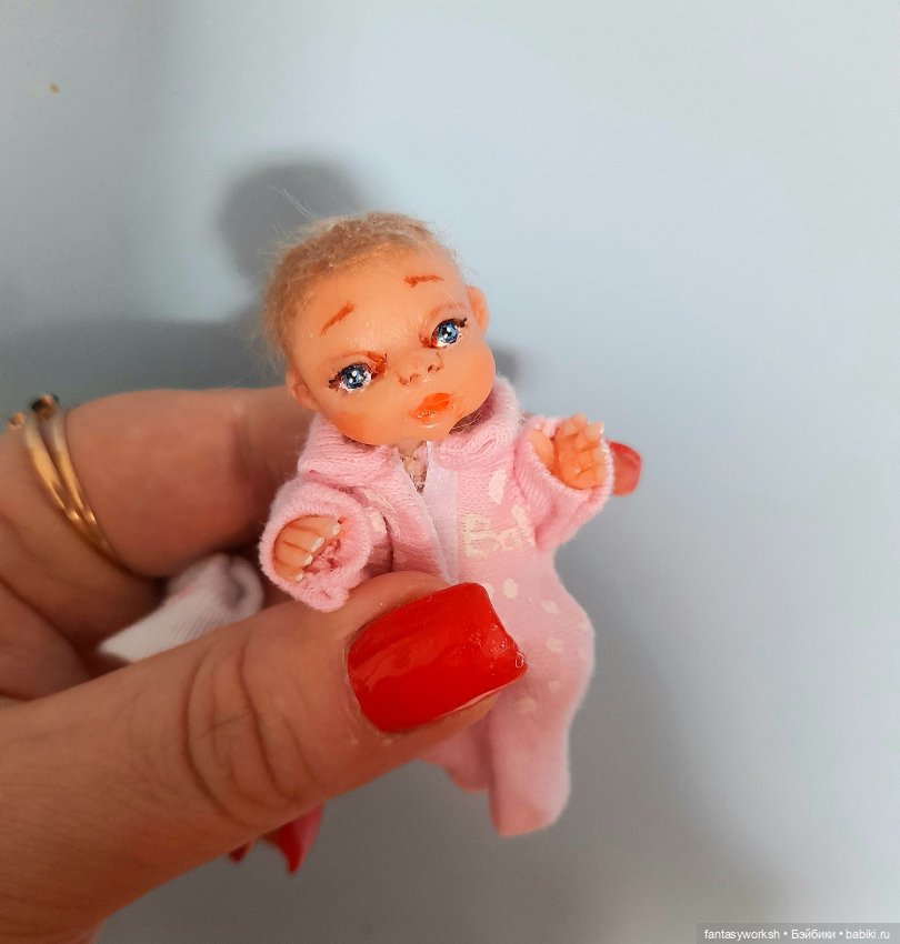 Микроскопическая леди и ее гардероб. Авторские куклы Натальи Игнатьевой (фото 6)