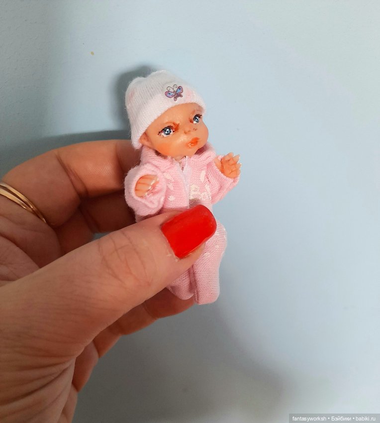 Микроскопическая леди и ее гардероб. Авторские куклы Натальи Игнатьевой (фото 4)