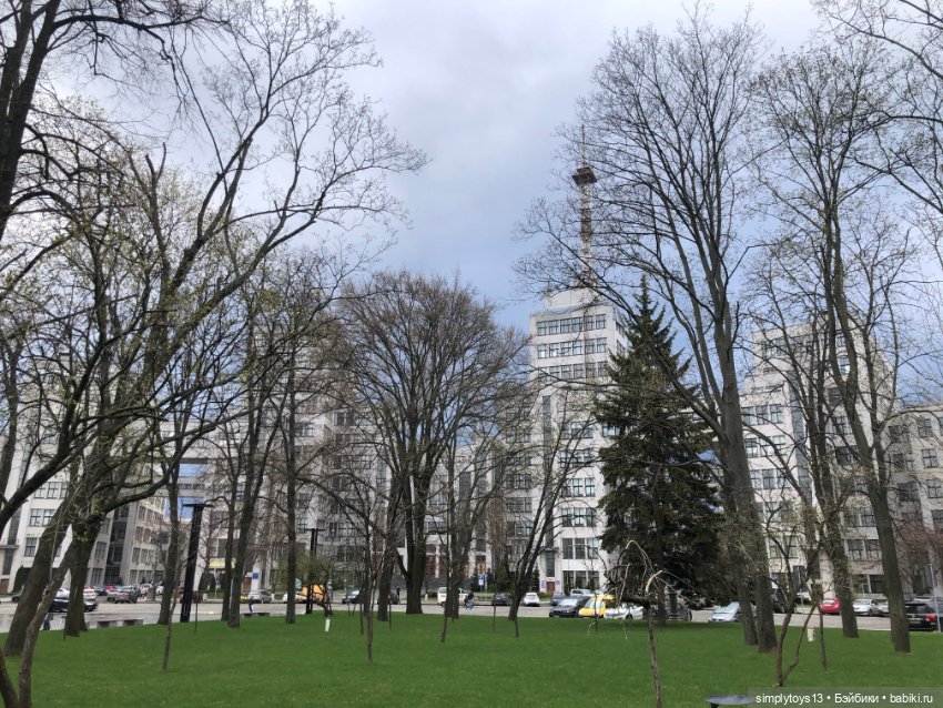 Прогулка Мишки по весеннему Харькову (фото 2)