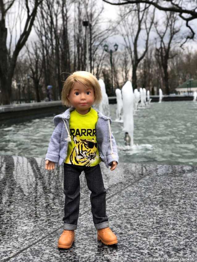 Прогулка Мишки по весеннему Харькову