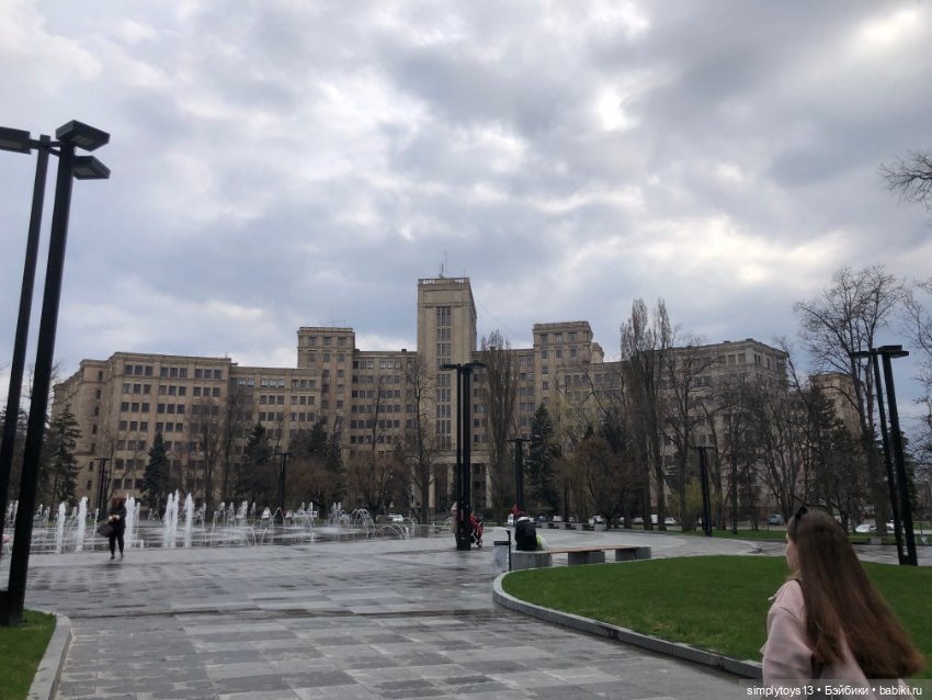 Прогулка Мишки по весеннему Харькову