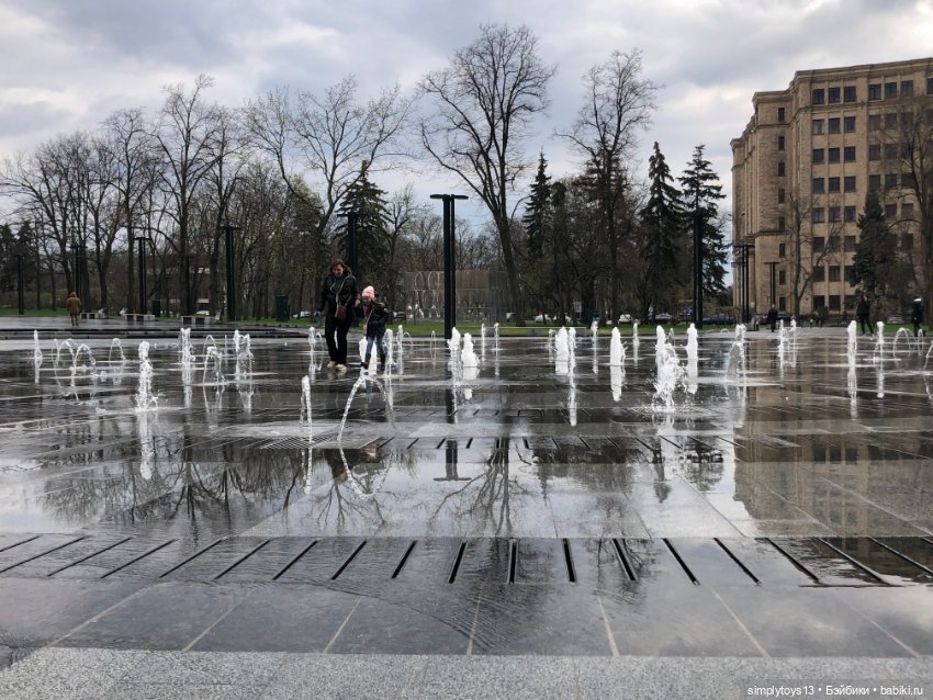 Прогулка Мишки по весеннему Харькову (фото 6)