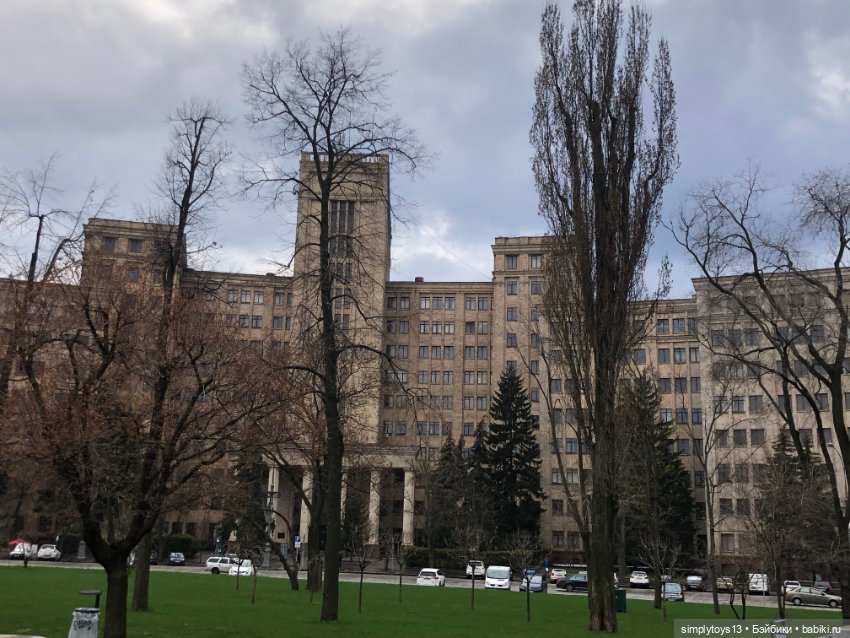 Прогулка Мишки по весеннему Харькову (фото 9)