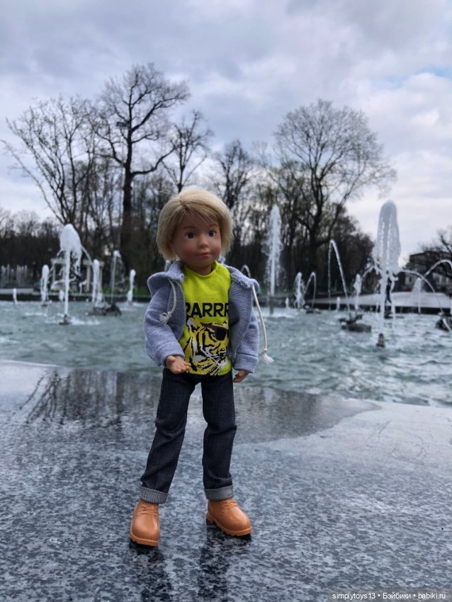 Прогулка Мишки по весеннему Харькову