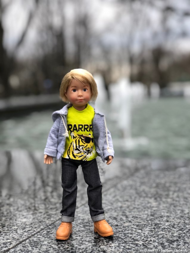 Прогулка Мишки по весеннему Харькову