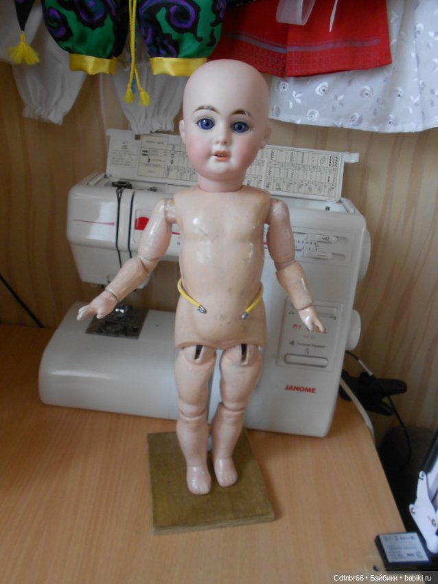 Реставрация антикварной куклы 1894 АМ4DEP. Хромоножка. Выравниваю ножки