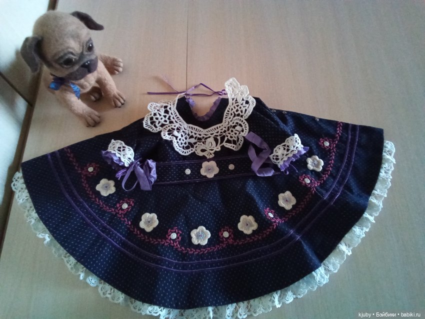 Новая кукла, новое платье