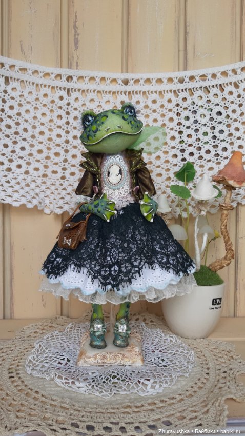 Лягушка-барышня Мерлин. Художественная интерьерная кукла