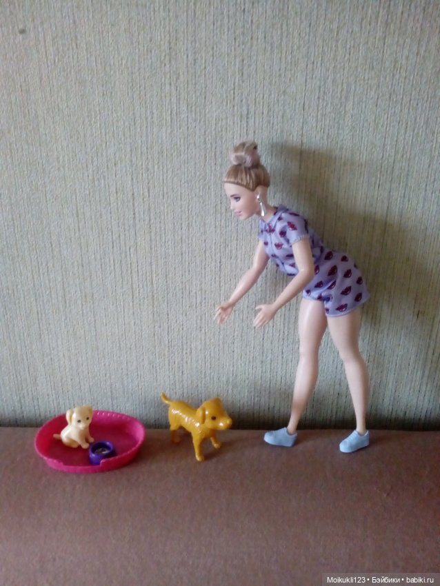 Аня и щенки — Куклы Barbie (Барби): Looks (фото 3)