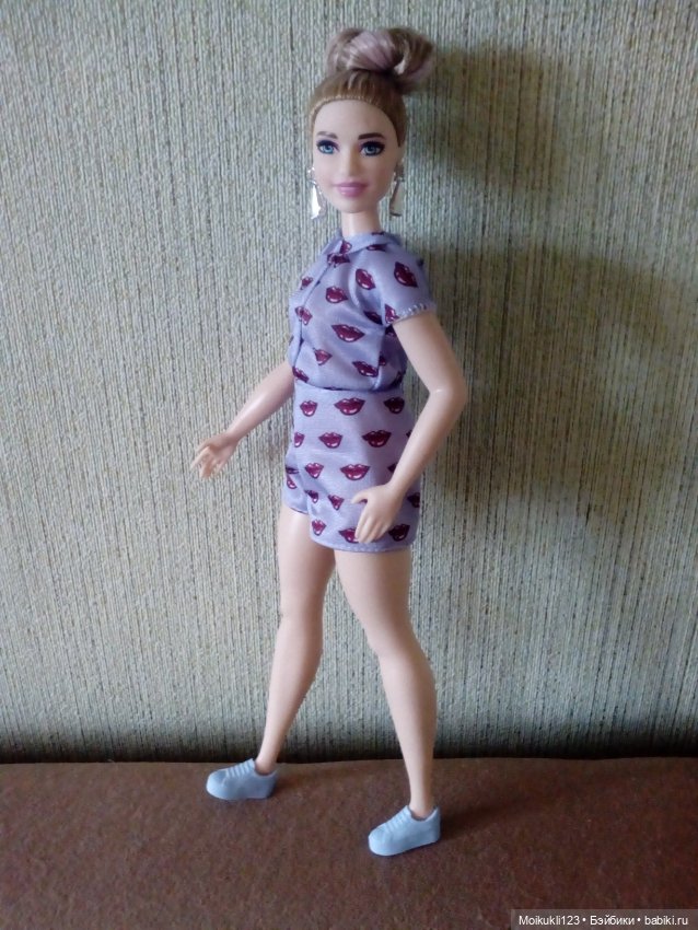 Аня и щенки — Куклы Barbie (Барби): Looks (фото 2)