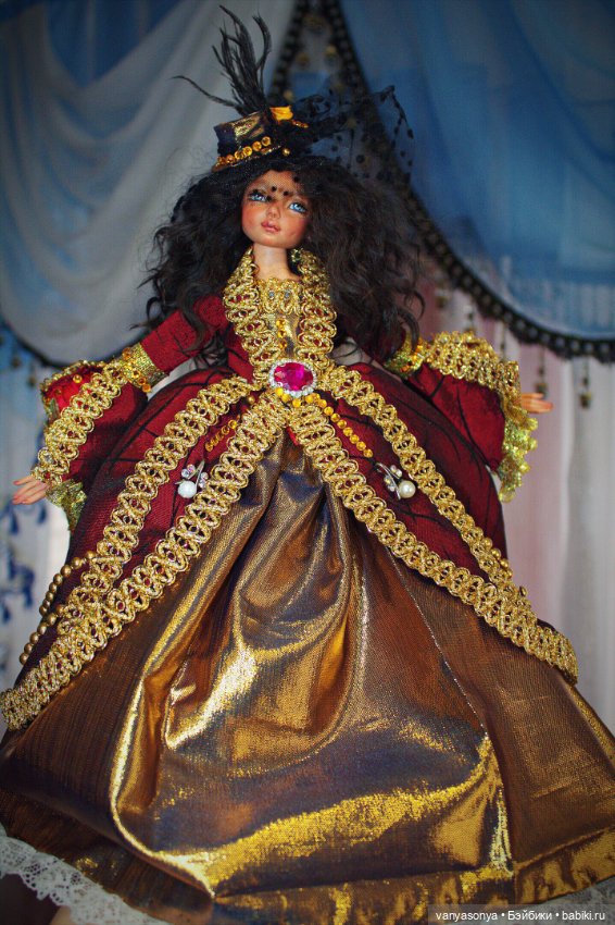 Оцените авторскую куколку Инны Шварцман