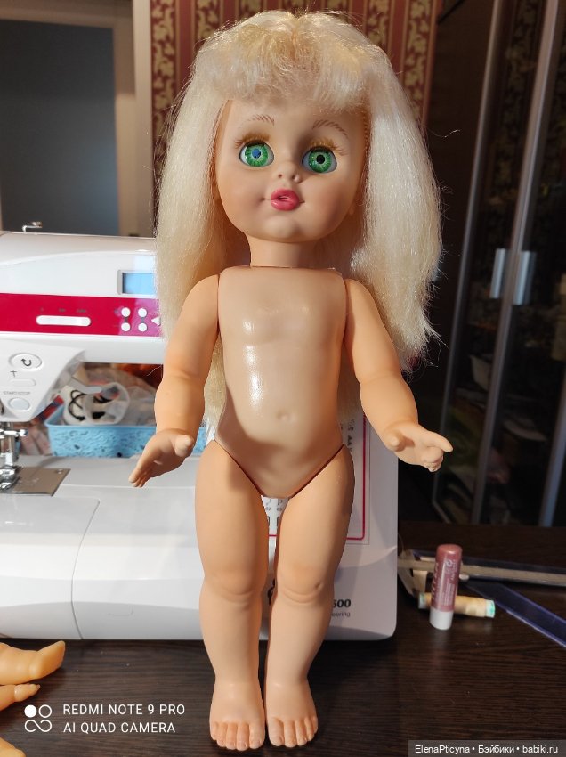 "Нам только реснички переклеить"