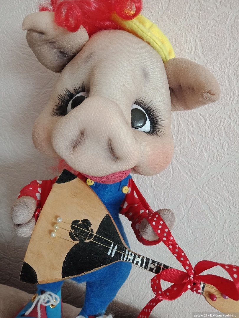Хрюня балалаечник — Куклы из капрона и чулочной техники: авторские игрушки (фото 5)