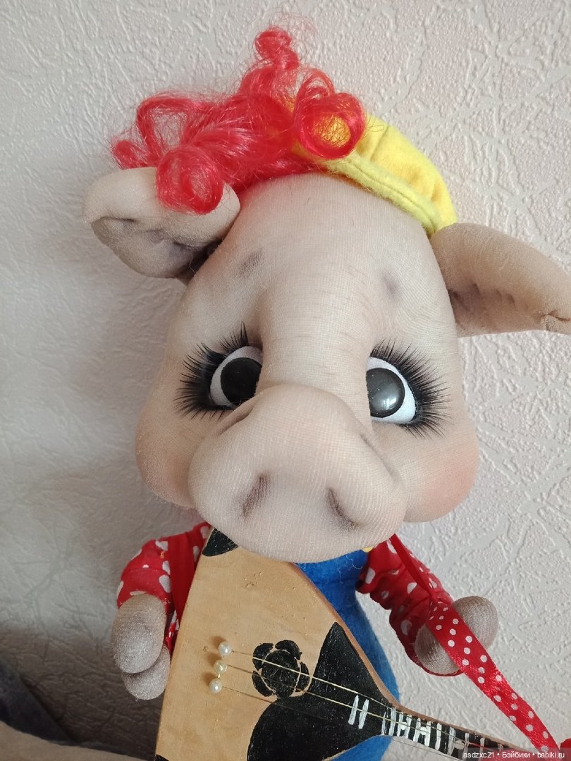 Хрюня балалаечник — Куклы из капрона и чулочной техники: авторские игрушки (фото 3)