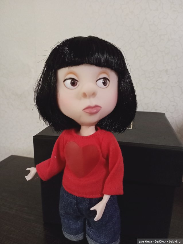 Элеонора... Нора — Кукла Эдна Мод (Edna Mode): Суперсемейка (The Incredibles) (фото 3)