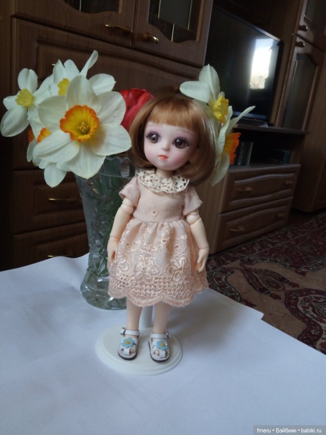 Хотела написать топик про платье, а получается про куклу (фото 4)