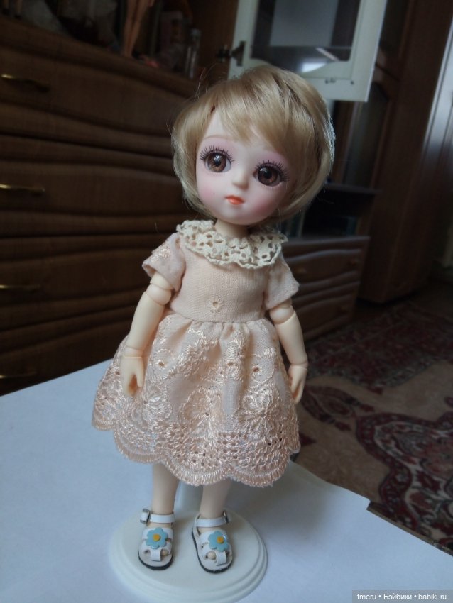 Хотела написать топик про платье, а получается про куклу (фото 6)