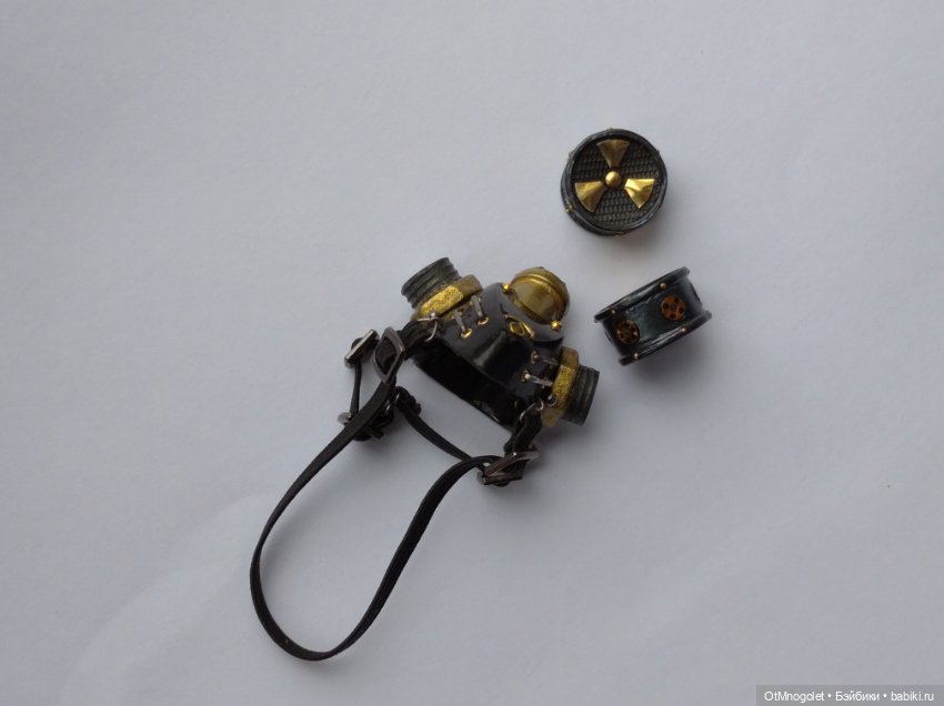 Распиратор стимпанк 1/4 — Авторские игрушки из разных материалов: синельная проволока (фото 3)