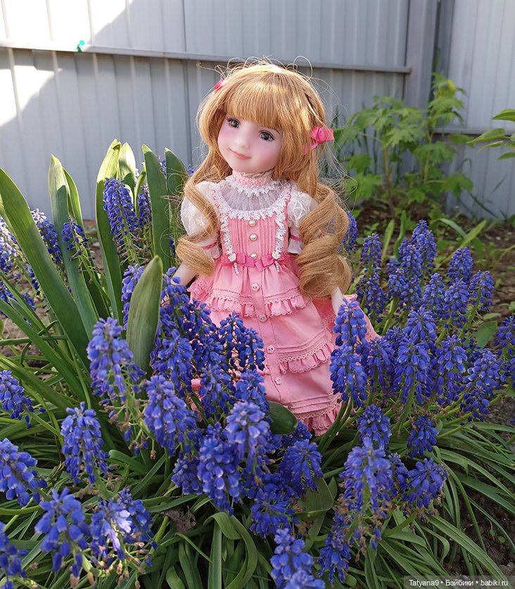 Дарла в весеннем саду — Куклы Ruby Red (Руби Ред) Fashion Friends: Siblies