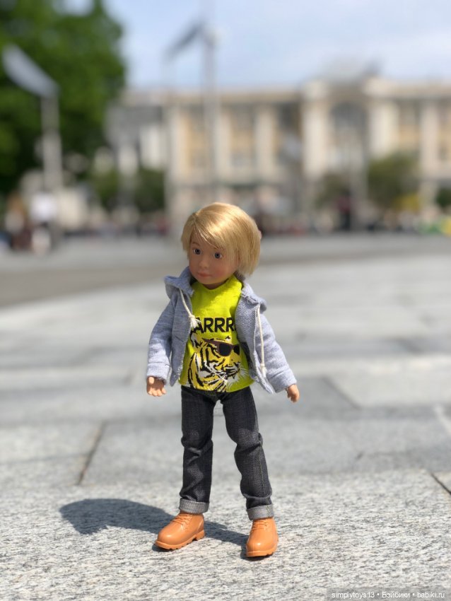 Мишка приглашает на прогулку