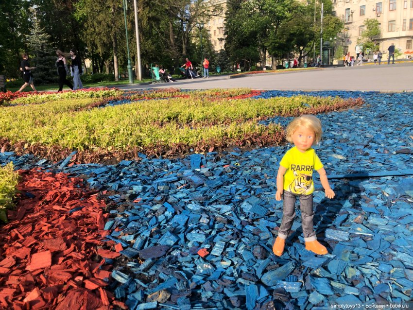 Мишка приглашает на прогулку