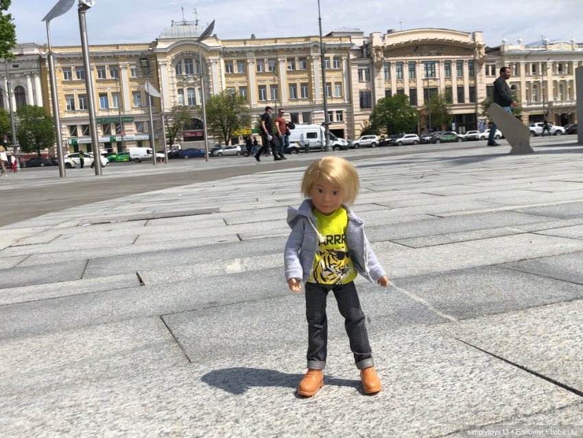 Мишка приглашает на прогулку