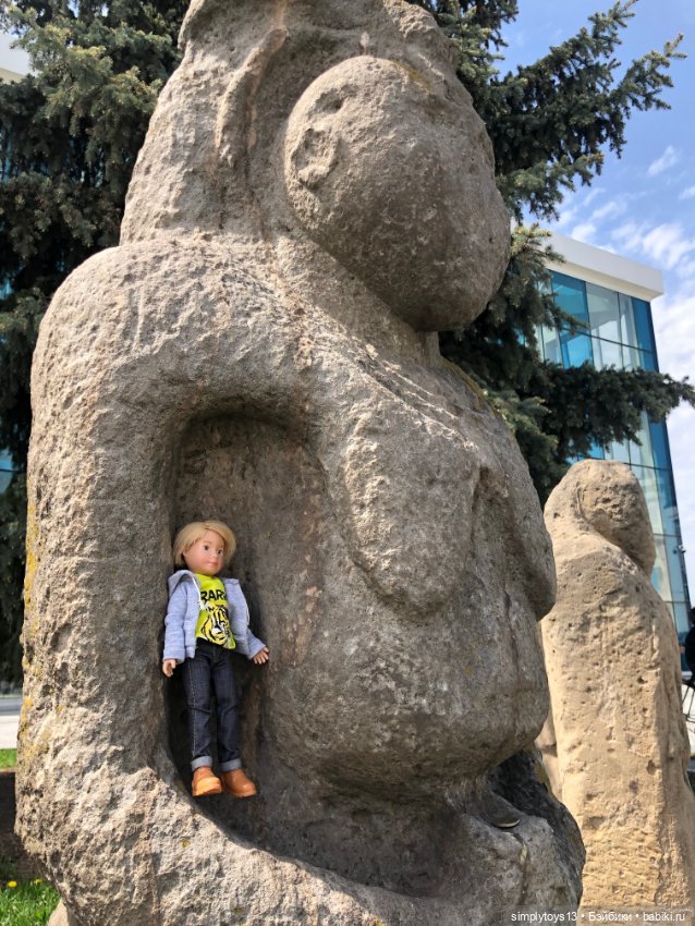 Мишка приглашает на прогулку