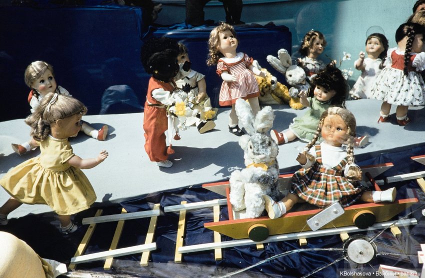 Куклы на снимках американского фотографа и журналиста Харрисона Формана (фото 2)