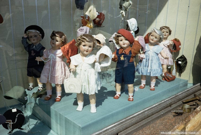 Куклы на снимках американского фотографа и журналиста Харрисона Формана (фото 8)