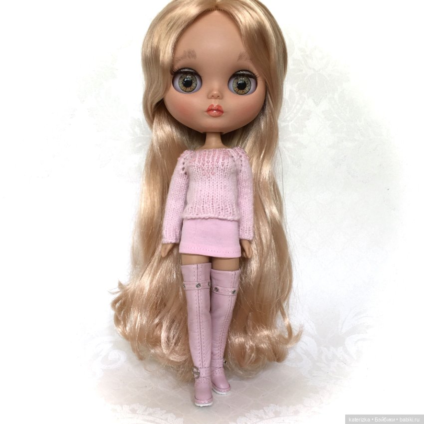 Одежда и обувь для Блайз из натуральной кожи