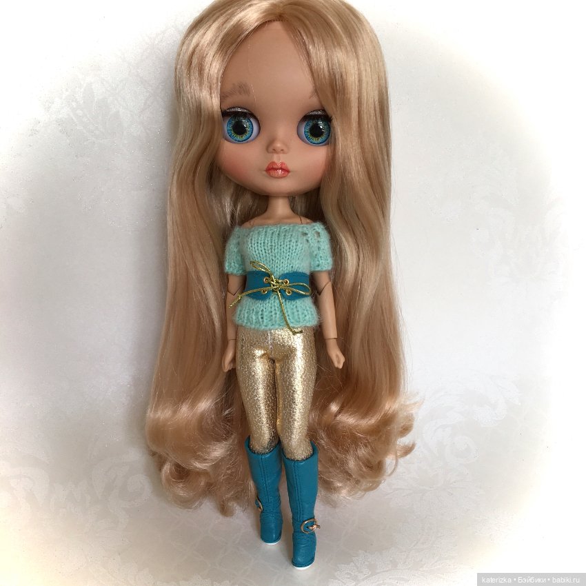 Одежда и обувь для Блайз из натуральной кожи