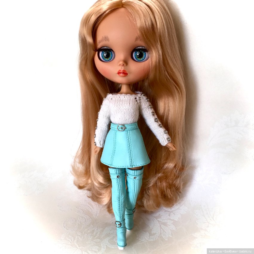 Одежда и обувь для Блайз из натуральной кожи