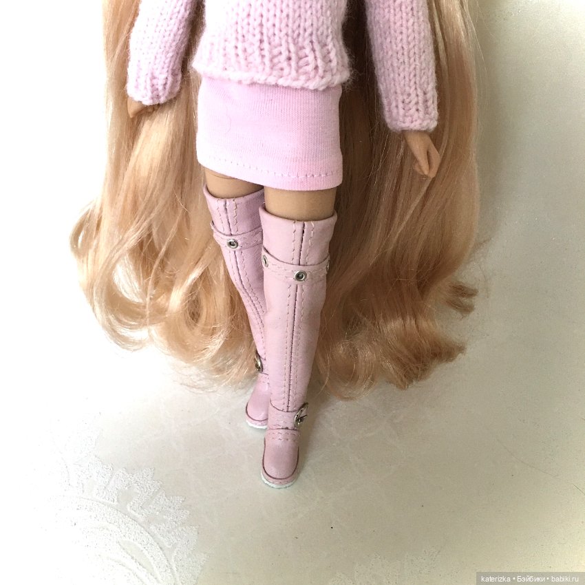 Одежда и обувь для Блайз из натуральной кожи