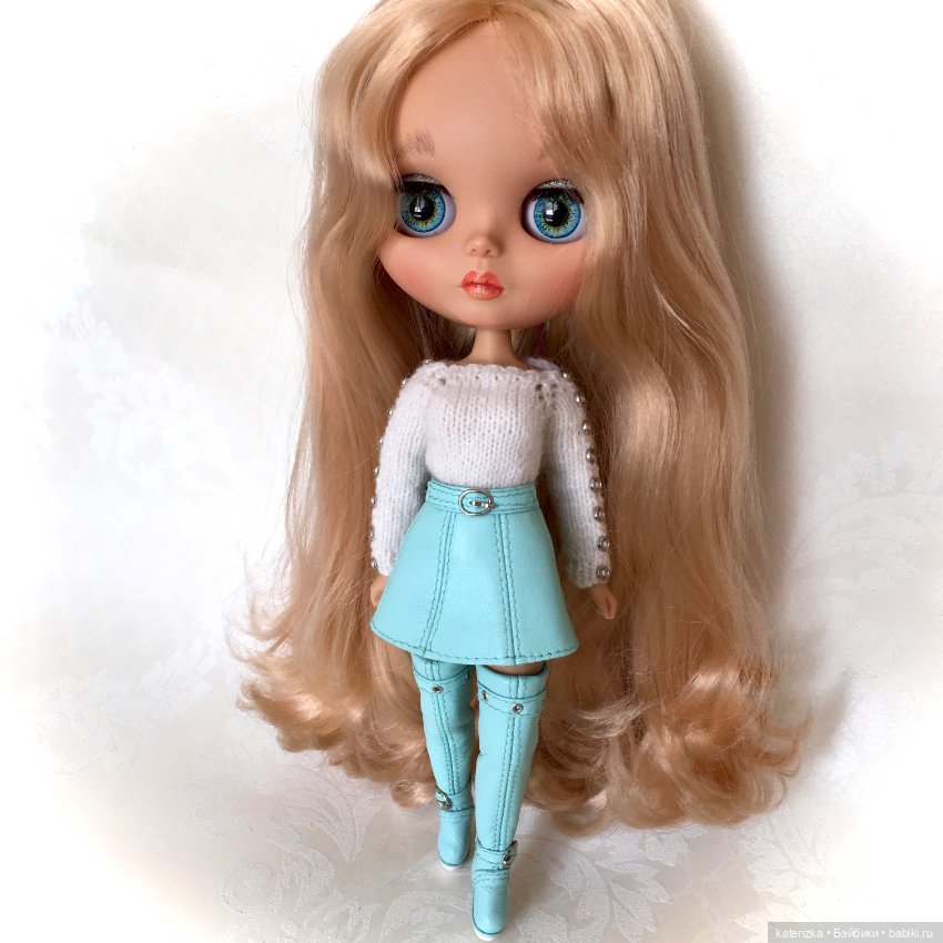 Одежда и обувь для Блайз из натуральной кожи