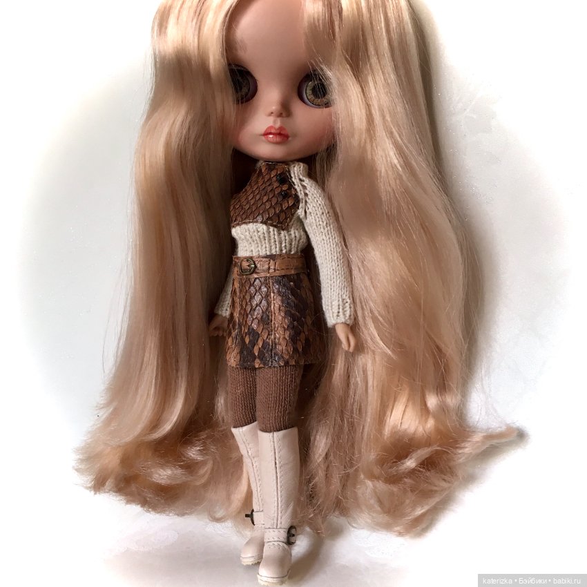 Одежда и обувь для Блайз из натуральной кожи