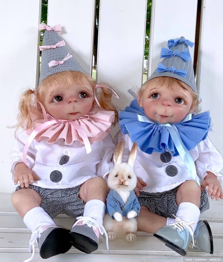 Ivy и Holly скульптора Pat Moulton, автор прототипов Cynthia Nance