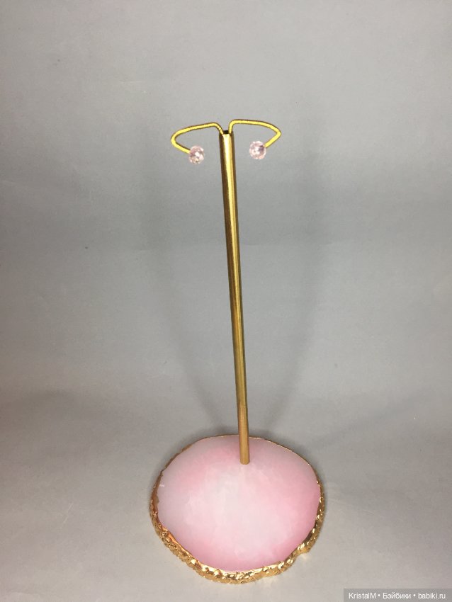 Авторские подставки для кукол