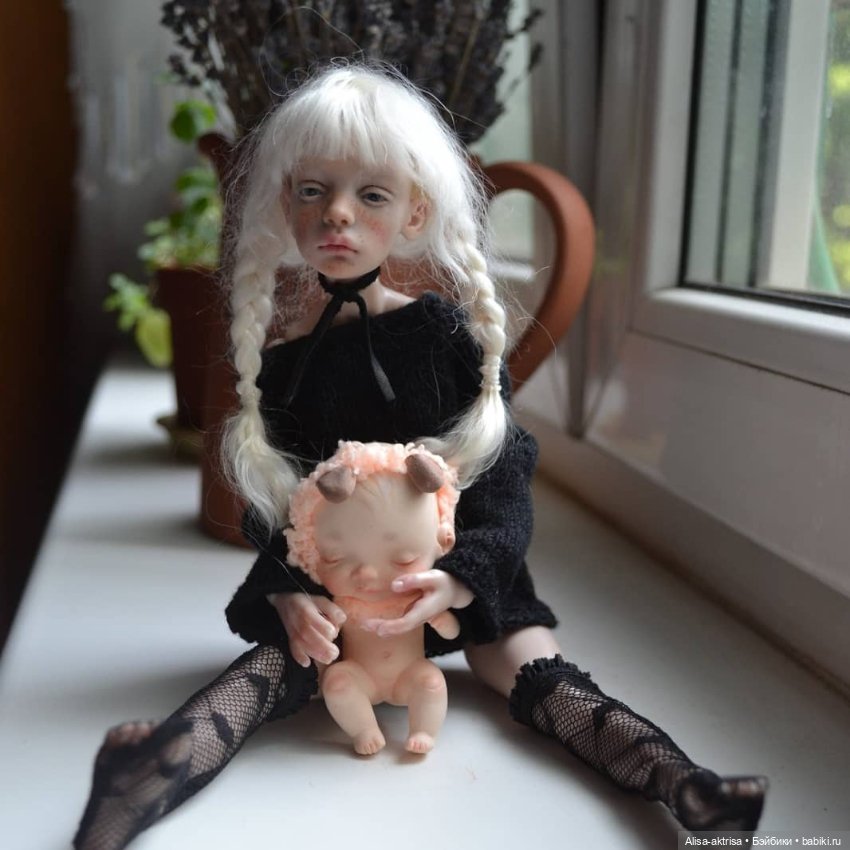 Лора-Птичка и ее младенчик от Ирреалдоллов