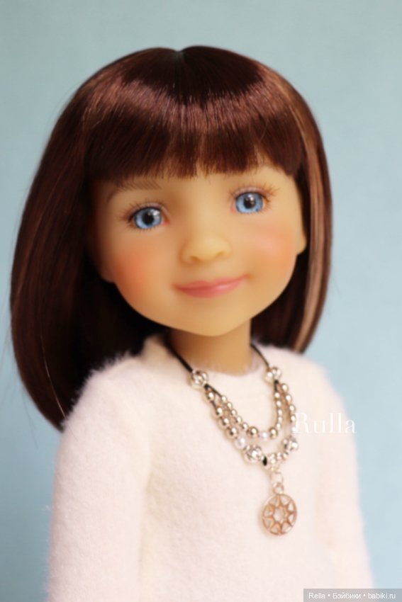 Camille, Ruby Red Fashion Friends