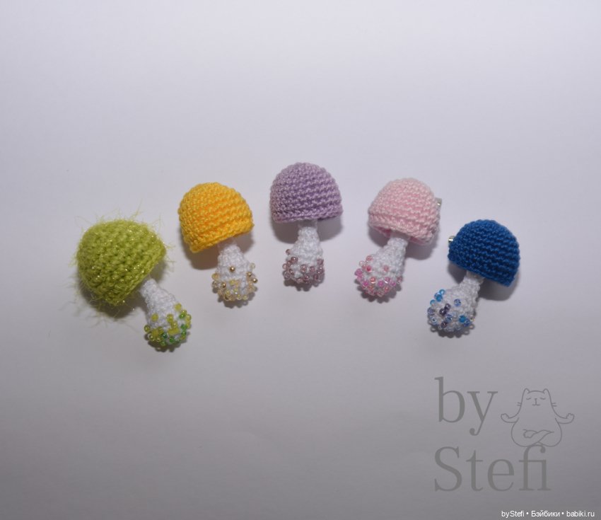 Брошечки грибочки — Вязаные игрушки и амигуруми: крючком (фото 2)