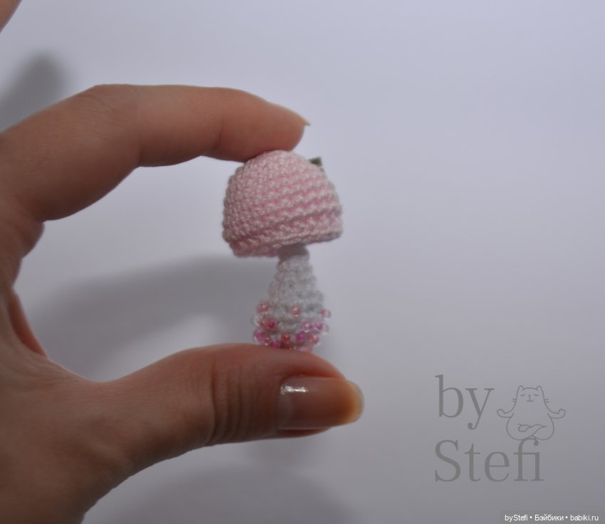 Брошечки грибочки — Вязаные игрушки и амигуруми: крючком