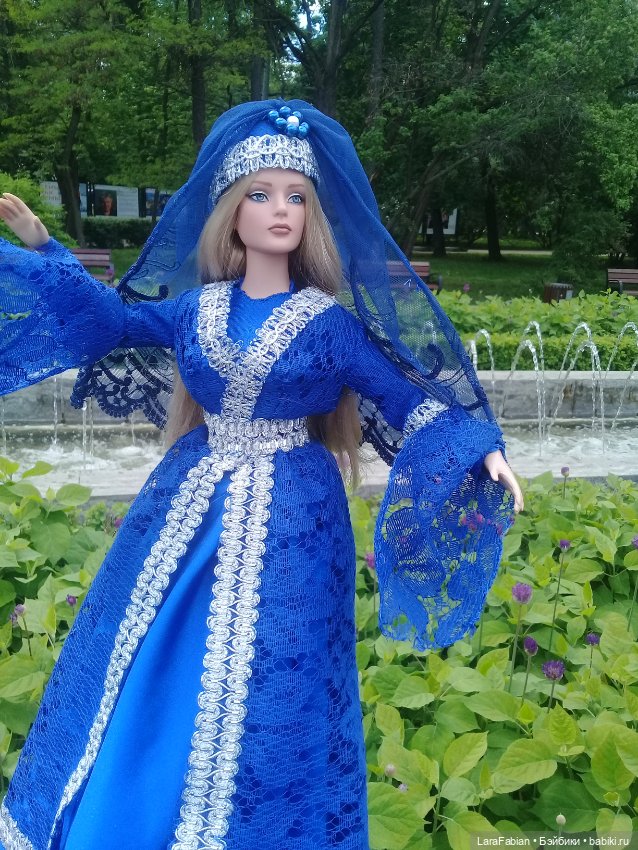 Сапфировый наряд для Агнеты в персидском стиле (фото 5)