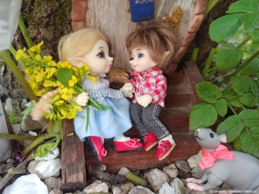 Уборка под яблоней. Realpuki. 117 часть