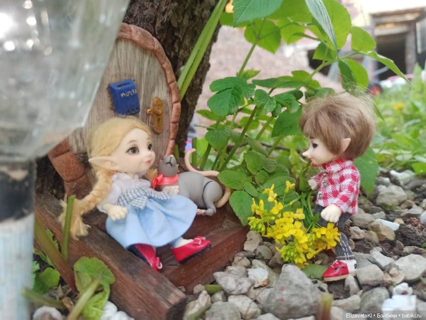 Уборка под яблоней. Realpuki. 117 часть