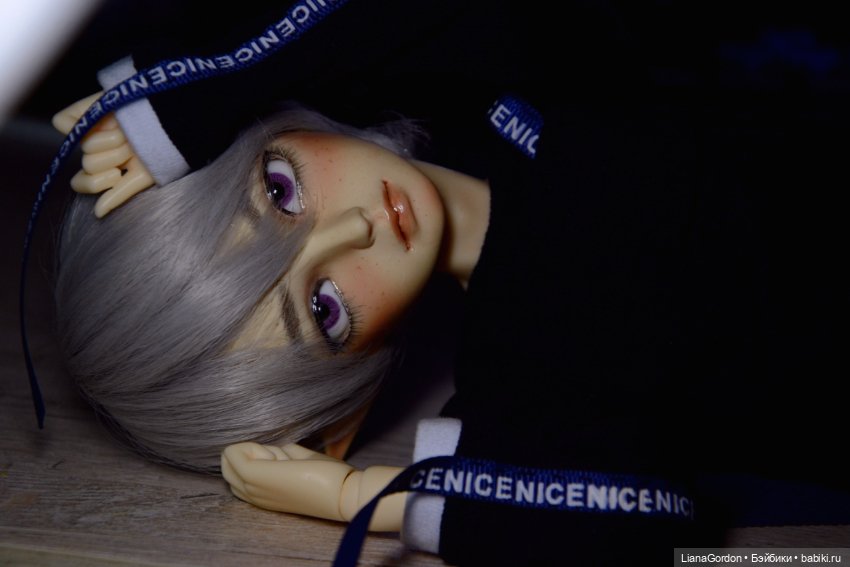 Малыш Раин приполз отвлечь меня от работы (фото 2)