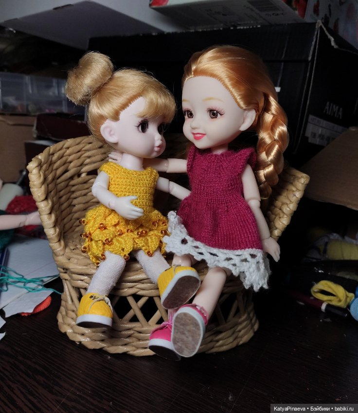 Новые девочки и вечерние прогулки