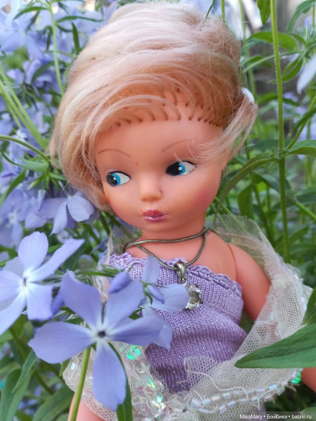 Анна. Фотосессия в цветах